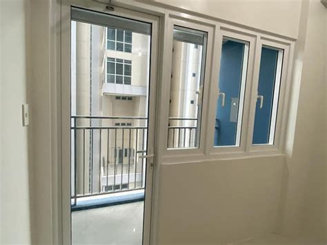 Rent to own condo 1BR with parking in BGC Taguig City .